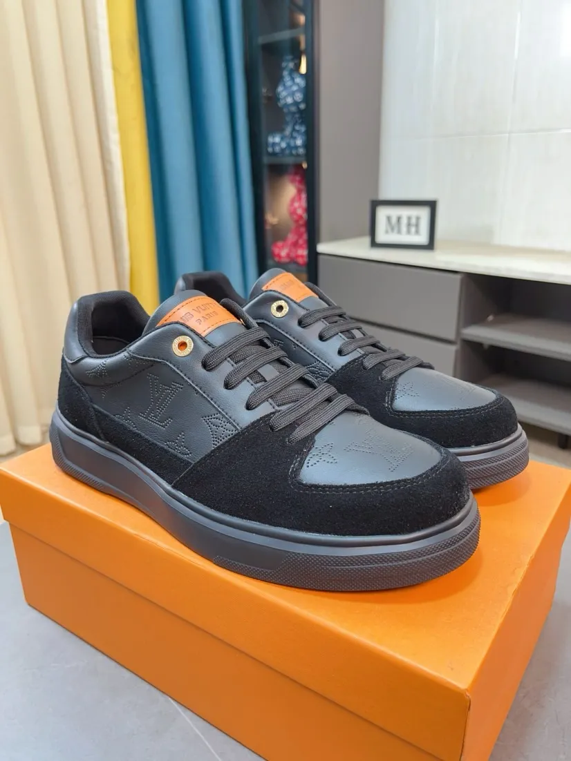 Men's shoes💰420🌹🌹[LV]🌹High-end men's shoes brand: official website 1:1 latest masterpiece: the upper is made of Italian imported first-layer cowhide with special materials➕full genuine leather lining🔥, making walking more convenient and comfortable! Exclusive new style, stunning work [color]! Create a fashionable personality to set off your uniqueness! A must-have for trendy men! Classic🔥Number: 38-44